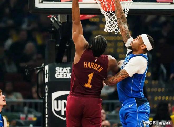 独行侠爆冷逆转骑士 弗拉格27+10引领大胜