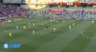 中国男足0-2负喀麦隆 邵佳一执教压力凸显