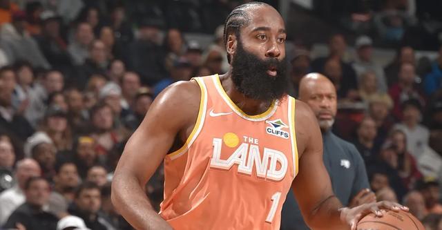 哈登坦言已超越多数人成就 坦言夺冠艰难仍坚守