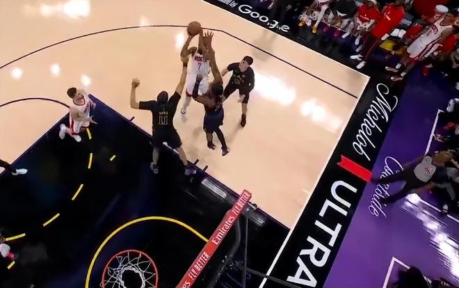 湖人全场压制火箭 詹姆斯28+8+7率队取胜