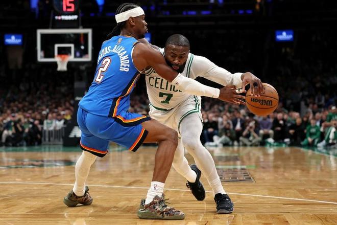 雷霆12连胜终结，凯尔特人6人得分逆转雷霆